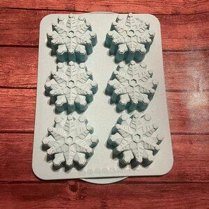 Trudeau Silicone 6ct Snowflake Jumbo CUPCAKE Baking Pan Mold Blue 12 x 9